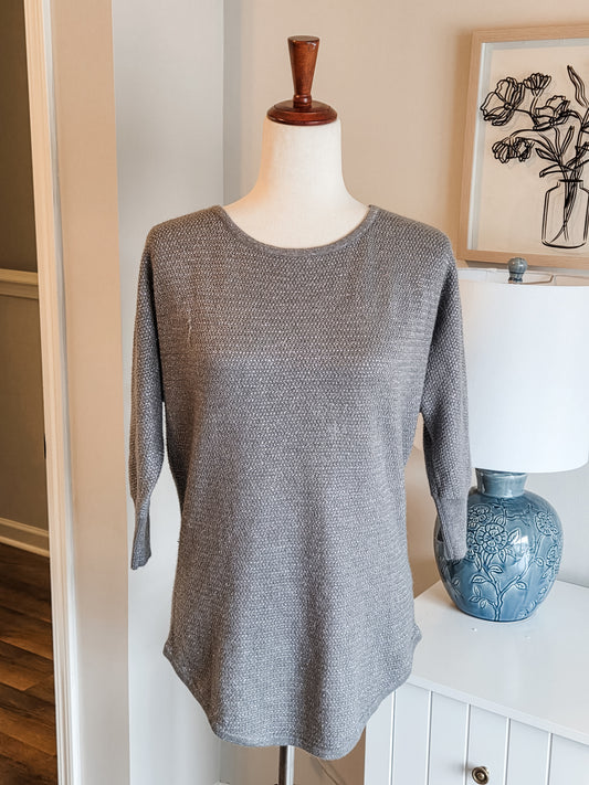 Gray Sparkly Top M