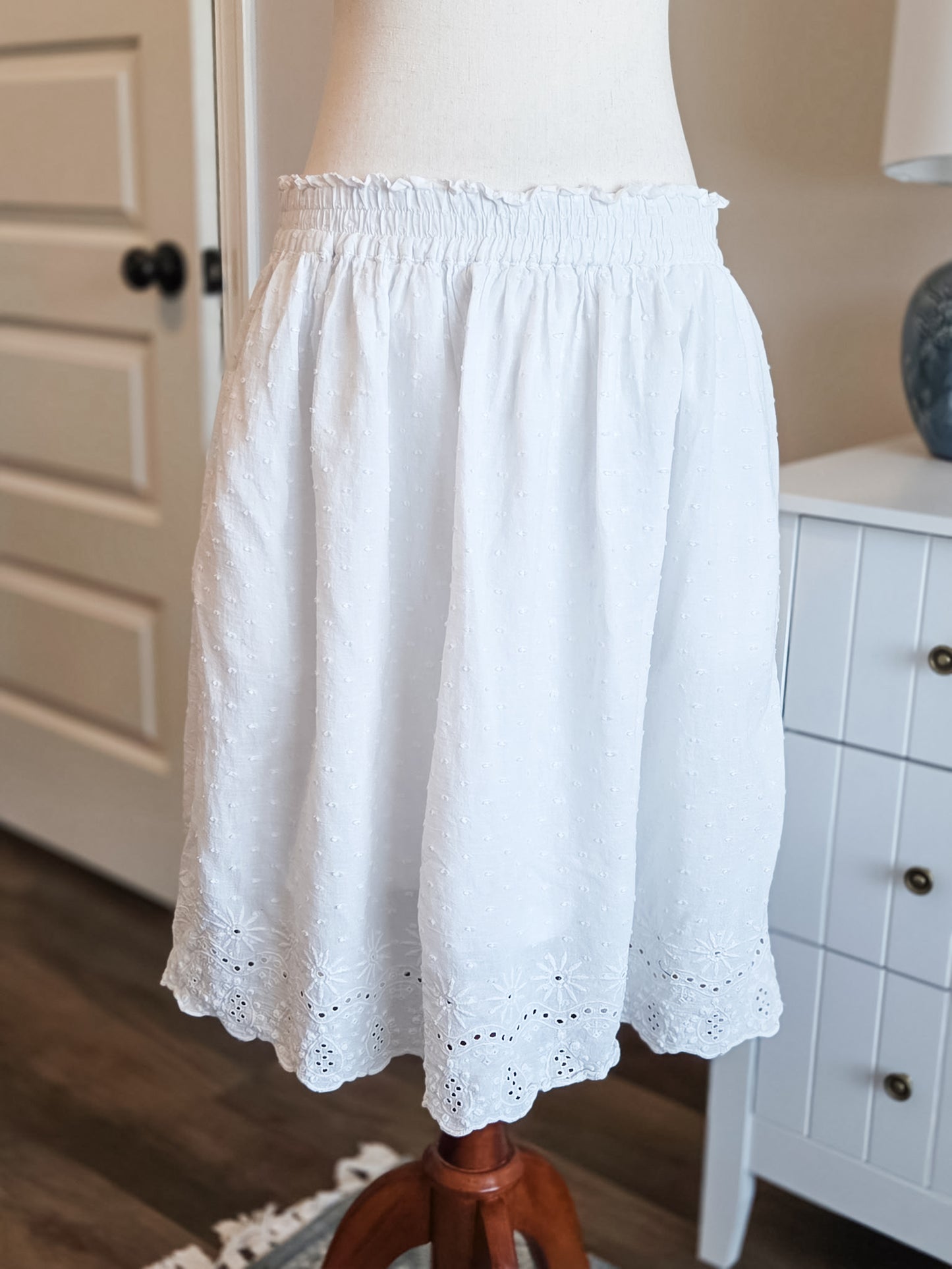 White Cotton Skirt XL