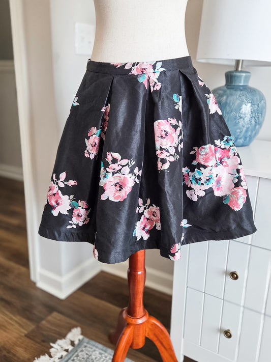 Black Floral Skirt 4/6