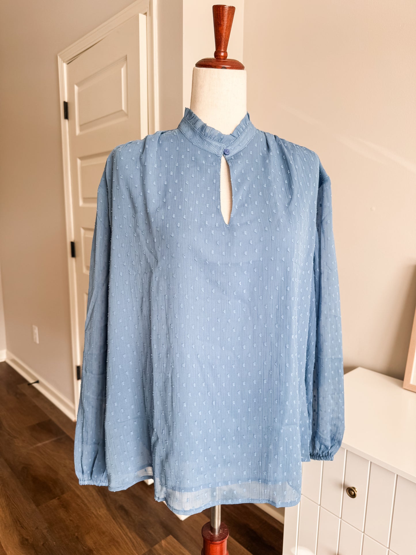 NWT Blue Swiss Dotted Top XL