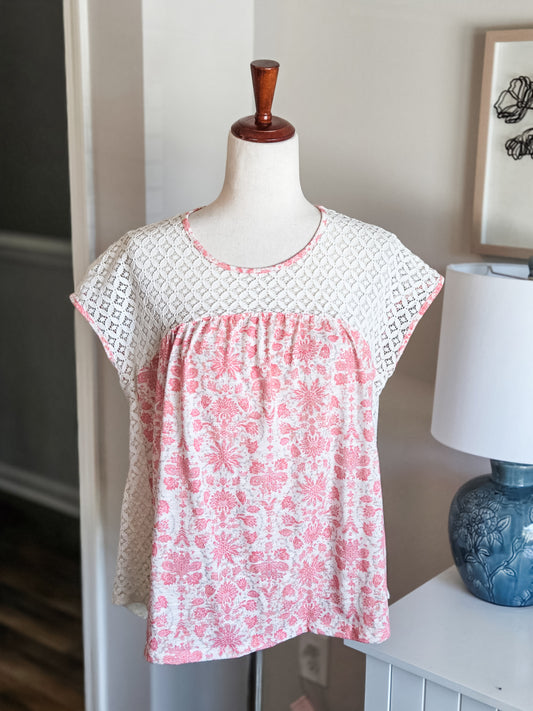 Pink Gray White Print Lace Top L