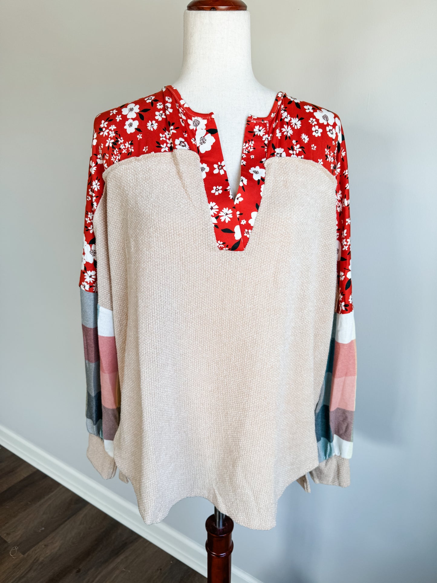 Oatmeal Floral Plaid Top L