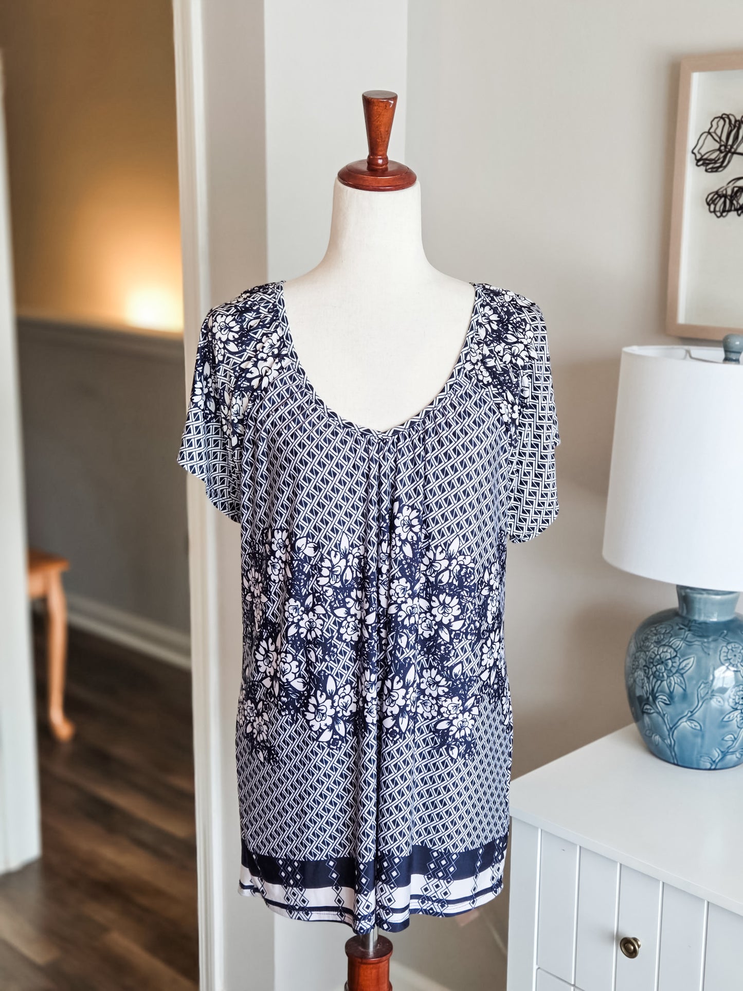 Navy White Floral Top M
