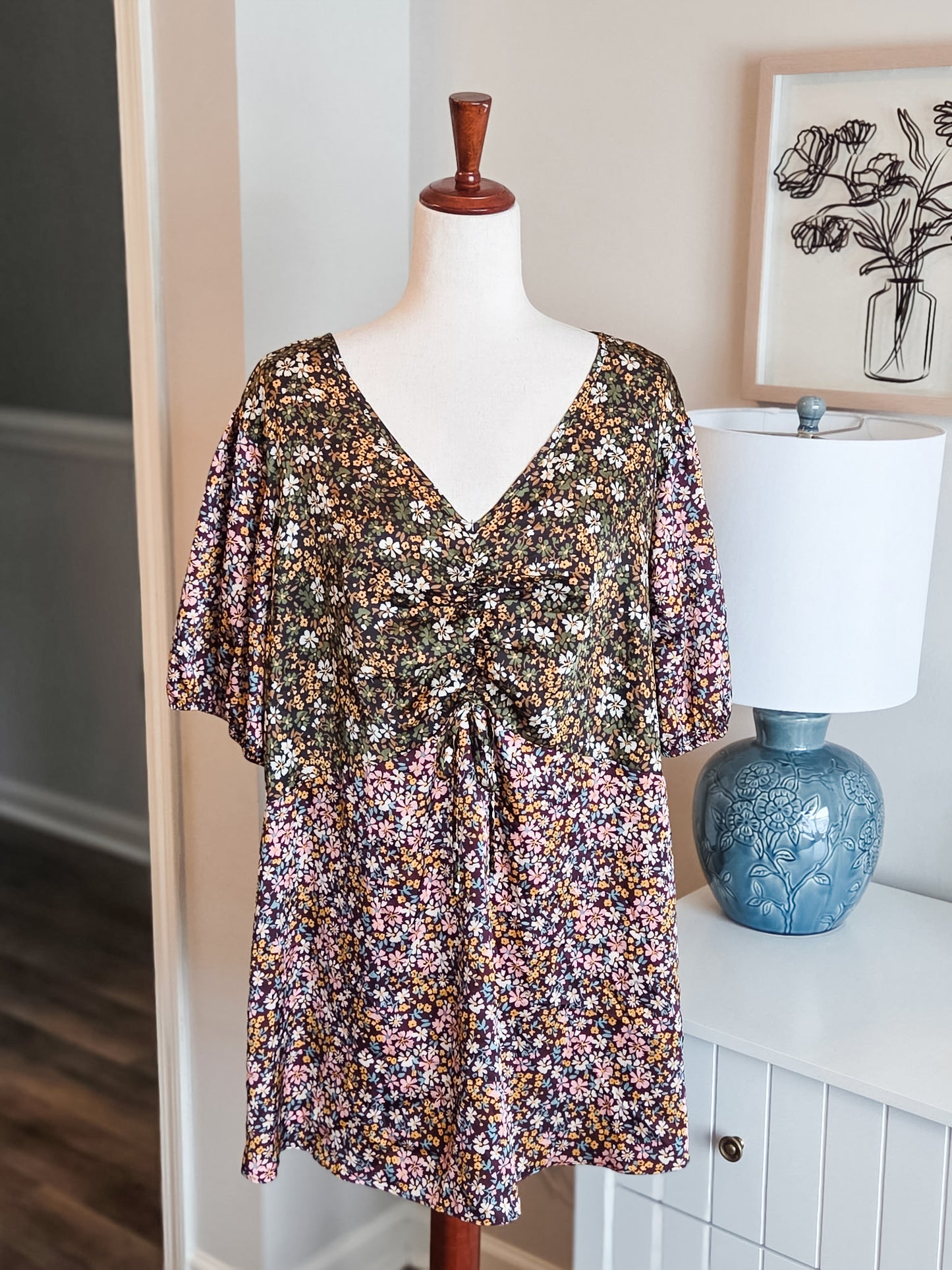 Multi Color Floral Top 22/24W