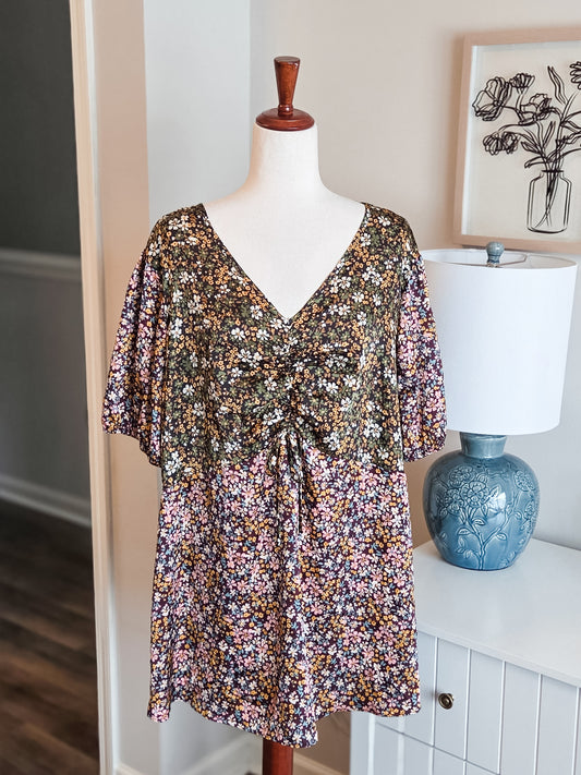 Multi Color Floral Top 22/24W