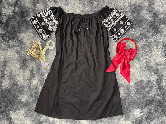 Black Embroidered Dress L