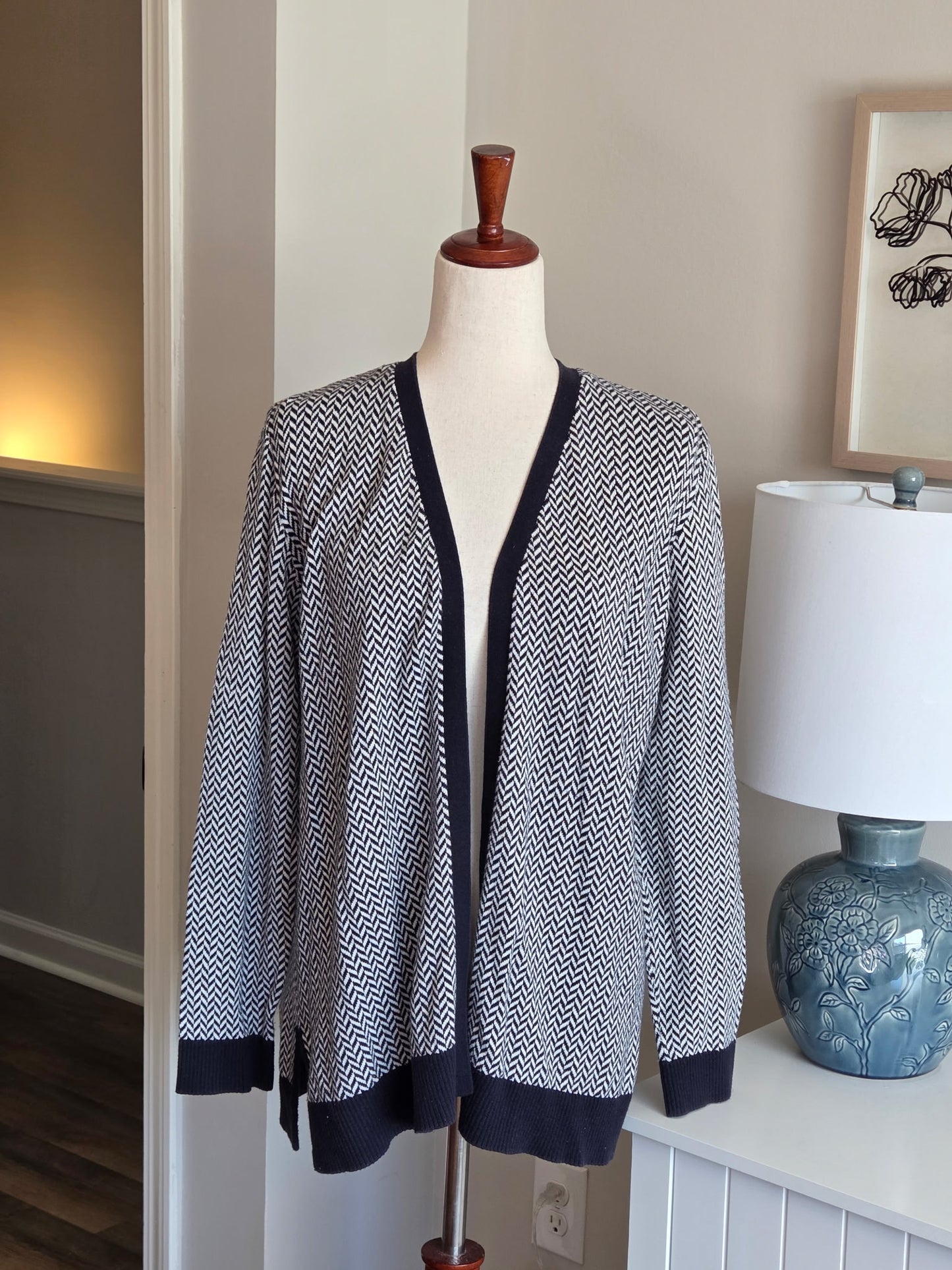 Navy White Cardigan L