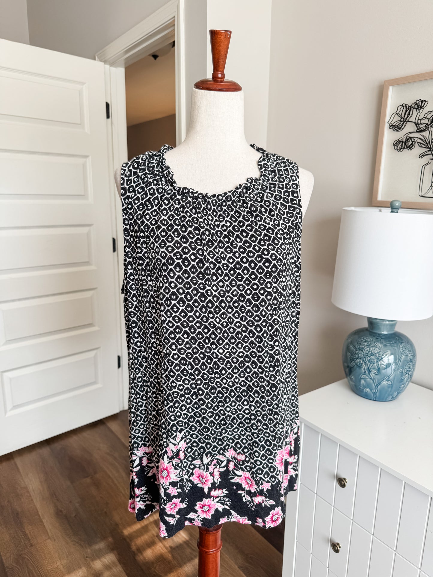 Black Pink White Print Tank 1X