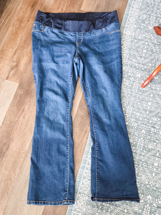 Bootcut Maternity Jeans 18