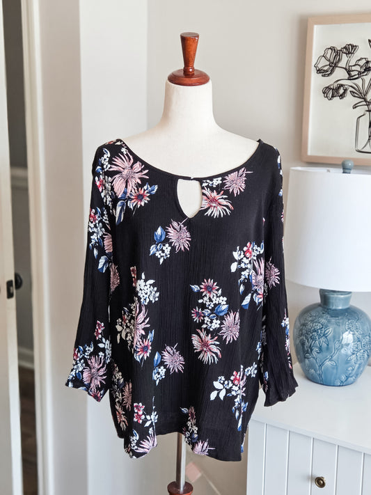Black Floral Top 2X