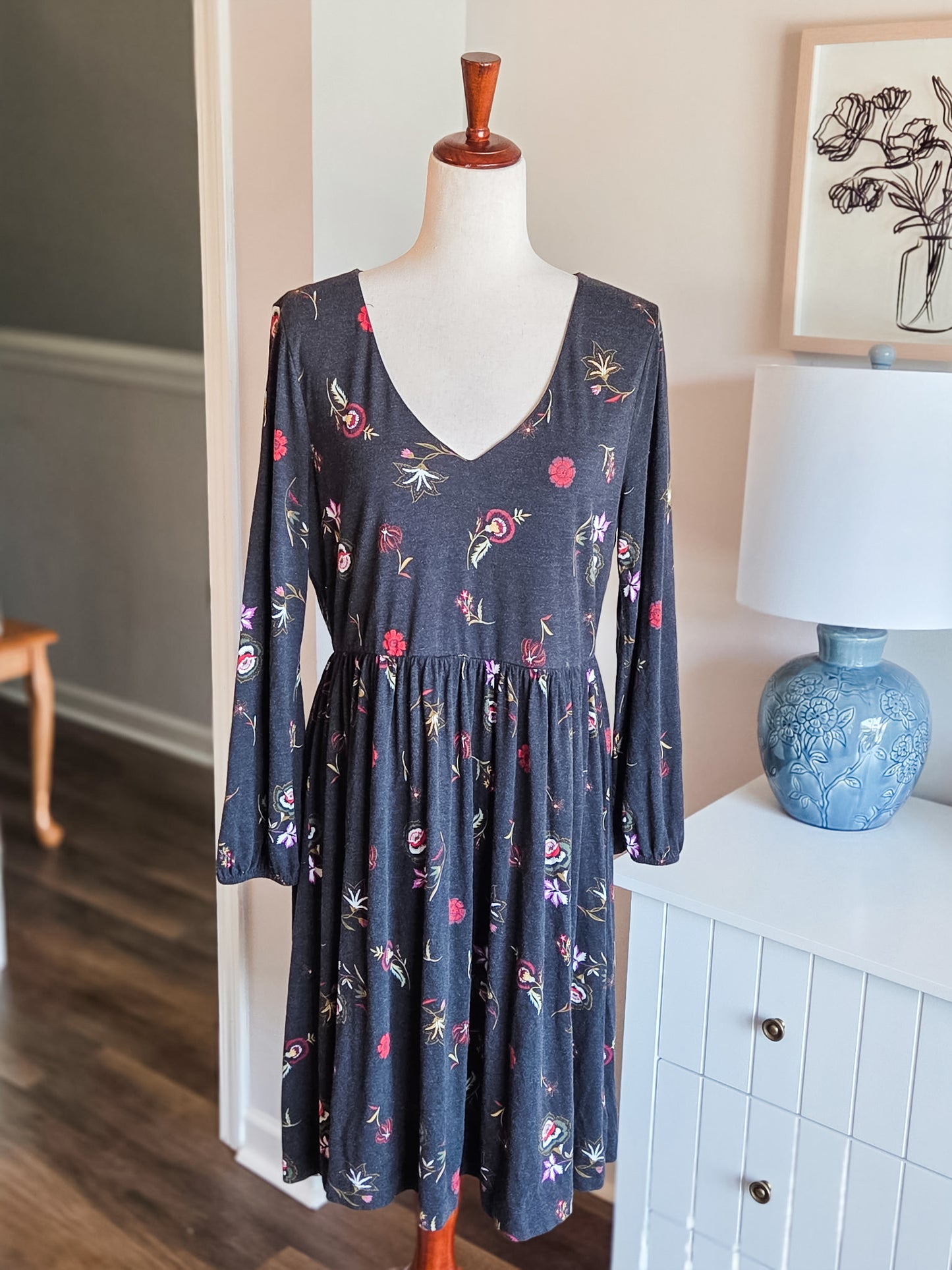 Gray Floral Dress L