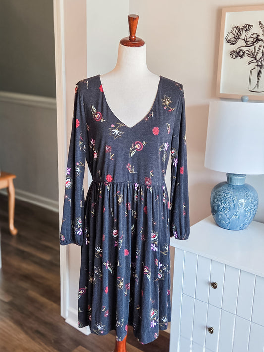 Gray Floral Dress L