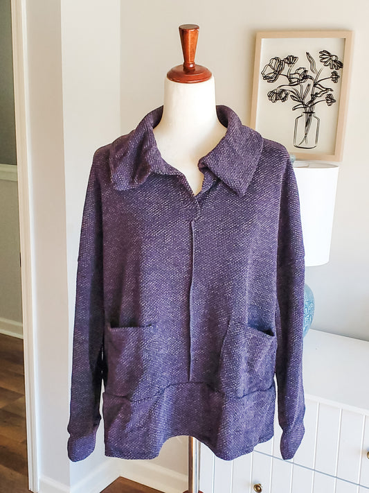 NEW Navy Textured Top M