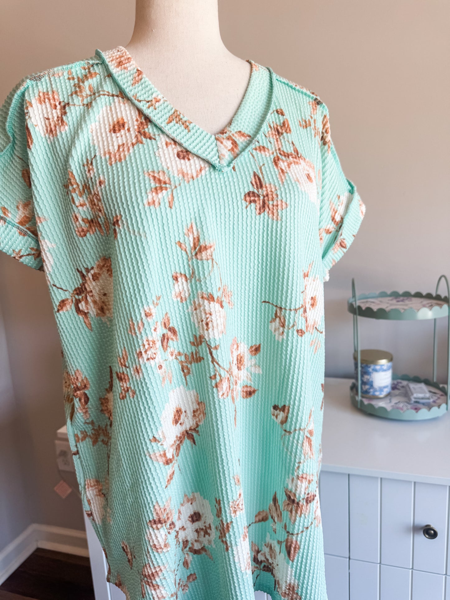 NEW Mint Brown Floral Top