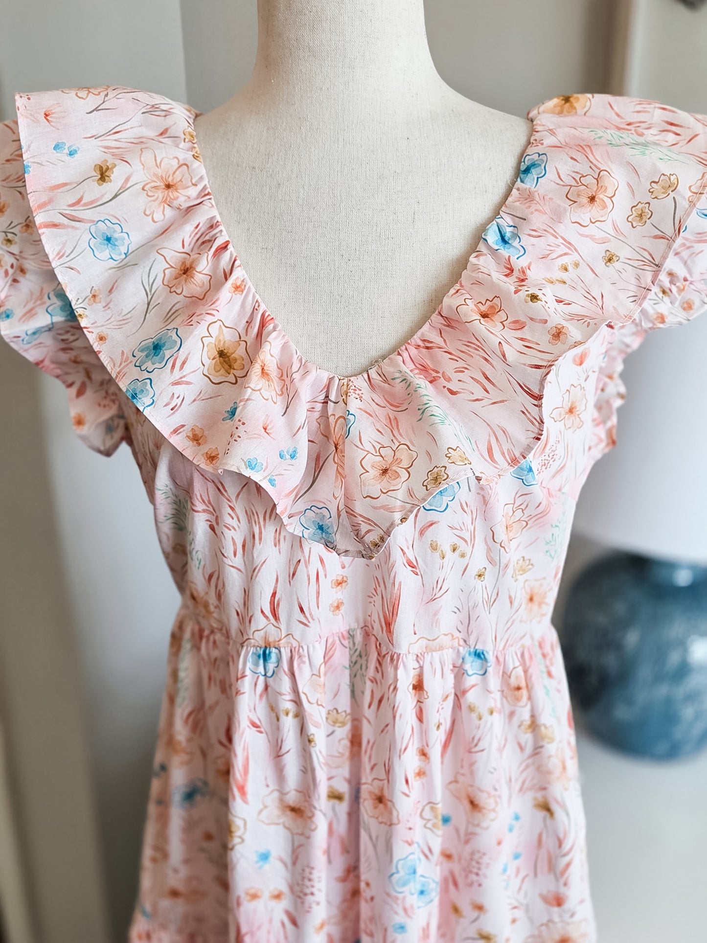 NEW Pink Floral Ruffled Dress