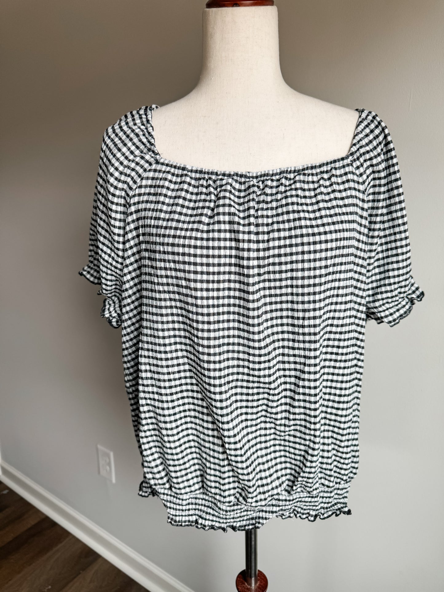 Black White Checked Top XL