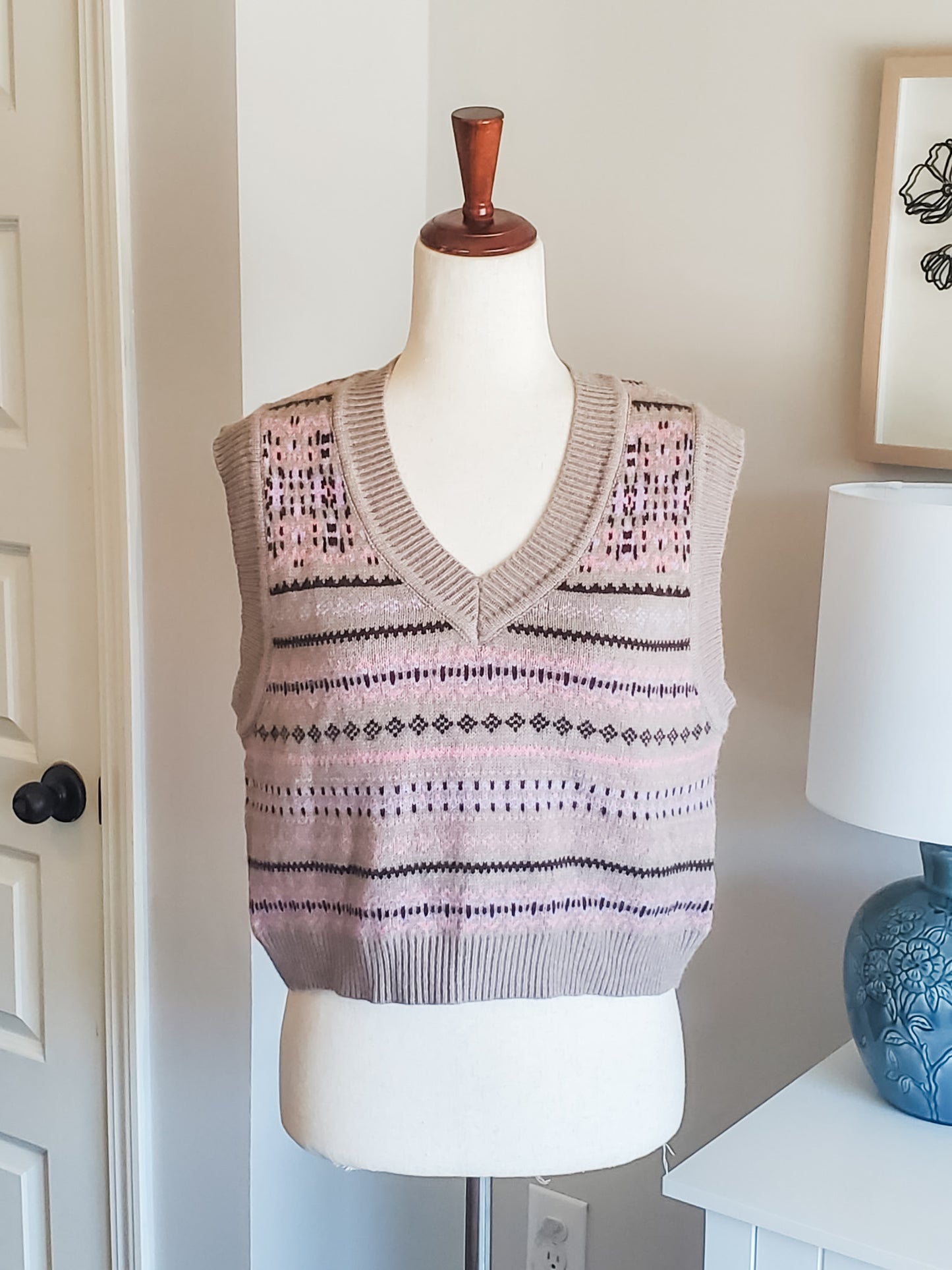 Brown Pink Purple Sweater Vest M