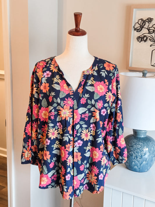 Navy Floral Top L