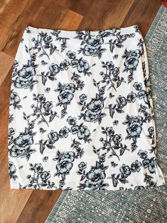 Blue Black White Floral Skirt 3X