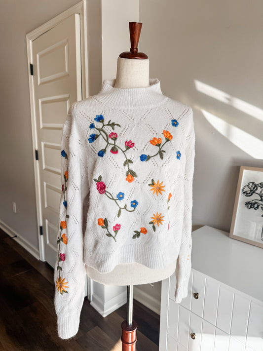 White Embroidered Cropped Sweater XL