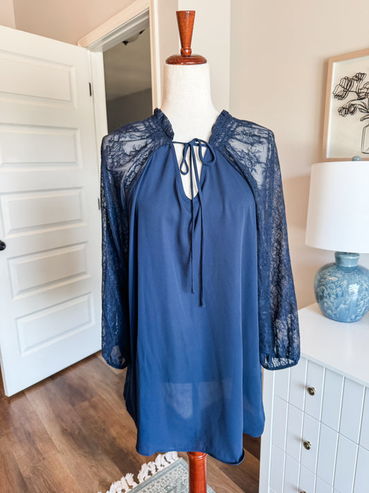 Navy Lace Sleeve Top 14/16W