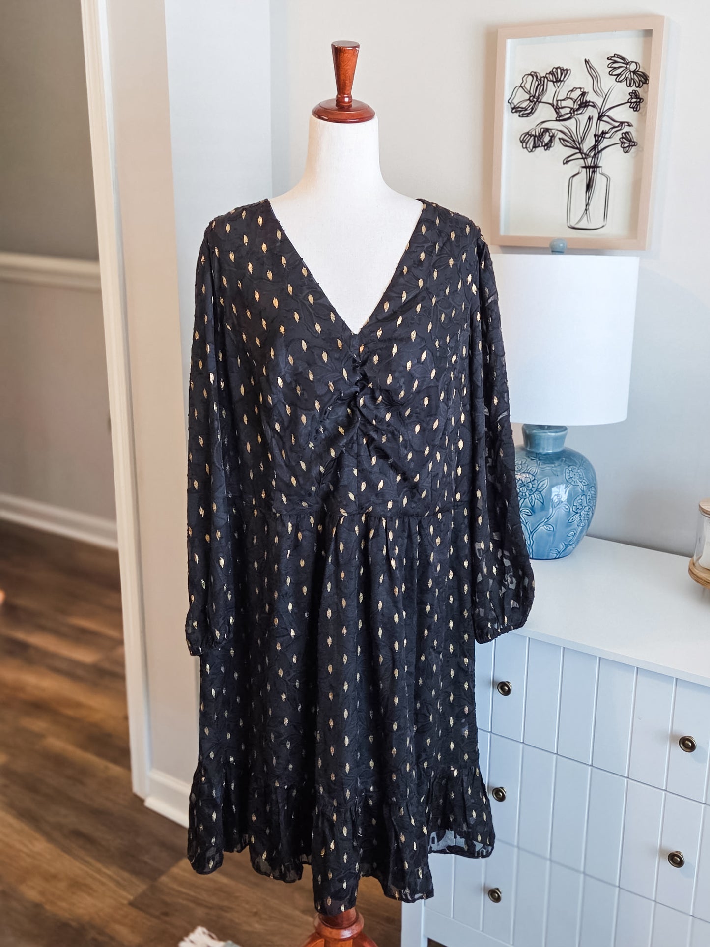 Black Gold Shimmery Dress 18W