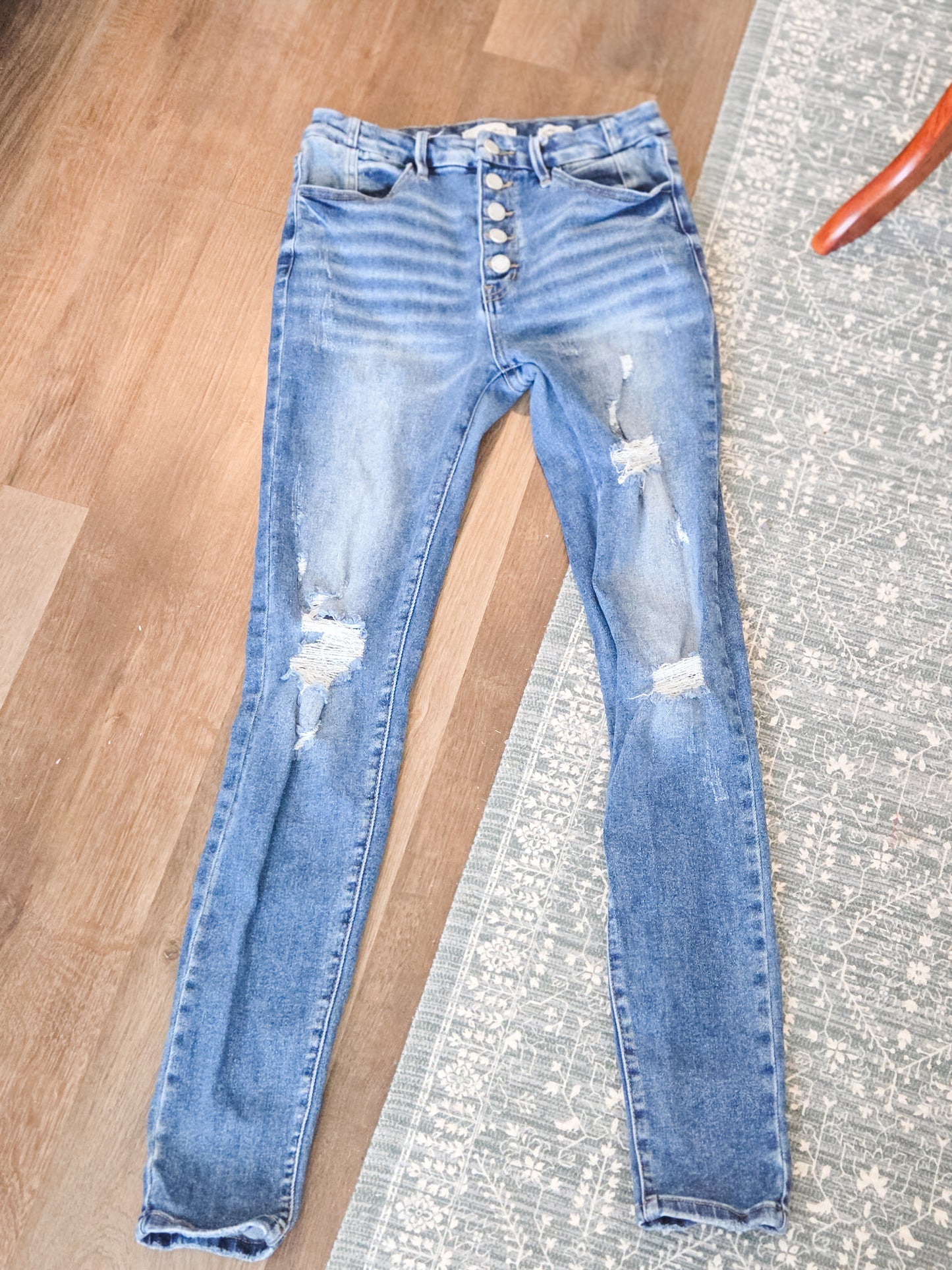 Button Fly Skinny Jeans 28